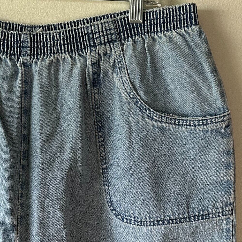 VINTAGE Cascade Blue Women's Light Blue Washed Shorts Size XL - Picture 4 of 10